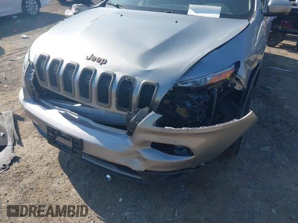 2016 Jeep Cherokee 75th Anniversary with VIN 1C4PJLCB5GW287420, listed as a IAAI auction lot 41984043 with 145,577 mi miles. Bid and sale history available at carsss.com. Image 6.