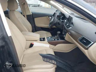 2014 Audi A7 3.0 Prestige with VIN WAU2GAFC5EN071911, listed as a IAAI auction lot 41453159 with 120,569 mi miles. Bid and sale history available at carsss.com. Image 5.