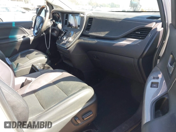 2016 Toyota Sienna SE с VIN 5TDXK3DC0GS702003, выставлен на аукционе IAAI как лот 41957604 с пробегом 41 409 миль миль и . История ставок и продаж доступна на DreamBid. Изображение 5.