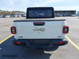 2022 Jeep Gladiator High Altitude with VIN 1C6HJTFG1NL167518, listed as a IAAI auction lot 41838411 with 20,885 mi miles. Bid and sale history available at carsss.com. Image 16.