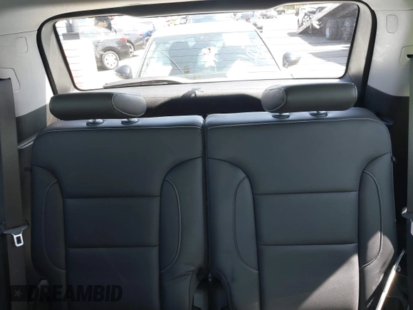 2019 GMC Acadia SLT z VIN 1GKKNMLS0KZ235497, wystawiony jako IAAI lot #41803755 z przebiegiem 80 740 mil mil oraz . Historia ofert i sprzedaży dostępna na DreamBid. Obrazek 17.