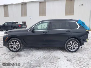 2021 BMW X7 xDrive40i with VIN 5UXCW2C04M9G14524, listed as a IAAI auction lot 41440163 with 49,046 mi miles. Bid and sale history available at carsss.com. Image 15.