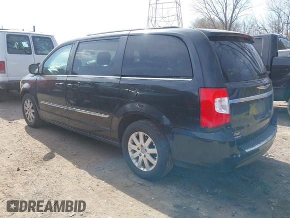 2016 Chrysler Town & Country Touring with VIN 2C4RC1BG3GR296159, listed as a IAAI auction lot 41908925 with 185,039 mi miles. Bid and sale history available at carsss.com. Image 3.