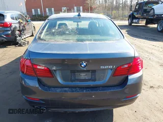 2016 BMW 5 Series 528i xDrive with VIN WBA5A7C56GG148624, listed as a IAAI auction lot 41640003 with 1 mi miles. Bid and sale history available at carsss.com. Image 17.