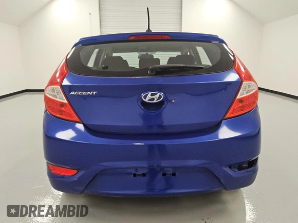 2014 Hyundai Accent GS z VIN KMHCT5AE0EU141822, wystawiony jako Copart lot #54233245 z przebiegiem 137 510 mil mil oraz Czysty tytuł • Clean title. Historia ofert i sprzedaży dostępna na DreamBid. Obrazek 6.