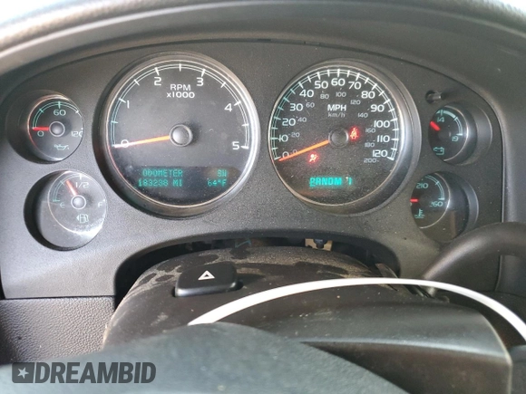 2013 GMC Sierra 3500HD SRW Denali z VIN 1GT426E86DF130266, wystawiony jako Copart lot #73859924 z przebiegiem 183 238 mil mil oraz Szkoda całkowita • Salvage title. Historia ofert i sprzedaży dostępna na DreamBid. Obrazek 9.
