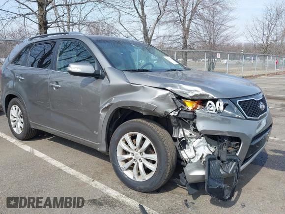 2013 Kia Sorento SX with VIN 5XYKWDA2XDG323728, listed as a IAAI auction lot 41781689 with 168,069 mi miles. Bid and sale history available at carsss.com. Image 6.