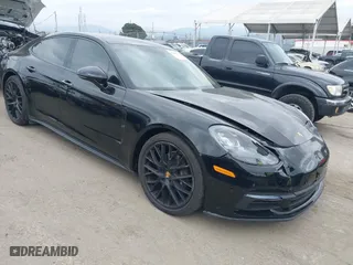 2018 Porsche Panamera with VIN WP0AA2A7XJL114614, listed as a IAAI auction lot 41909878 with 43,442 mi miles. Bid and sale history available at carsss.com. Image 1.