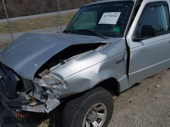 2005 Ford Ranger XL with VIN 1FTZR15E45PA56514, listed as a IAAI auction lot 41794514 with 201,913 mi miles. Bid and sale history available at carsss.com. Image 17.