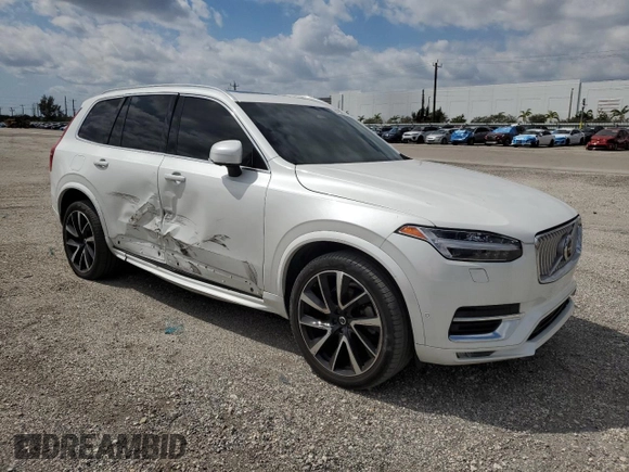 2023 Volvo XC90 Plus with VIN YV4062PN4P1907119, listed as a Copart auction lot 47342165 with 41,335 mi miles and Clean Title. Bid and sale history available at carsss.com. Image 4.