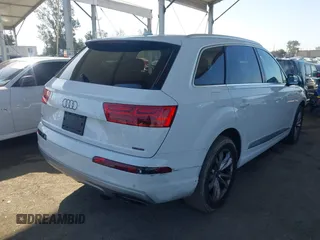 2019 Audi Q7 Premium z VIN WA1AAAF70KD037387, wystawiony jako IAAI lot #41966996 z przebiegiem 93 245 mil mil oraz . Historia ofert i sprzedaży dostępna na DreamBid. Obrazek 4.