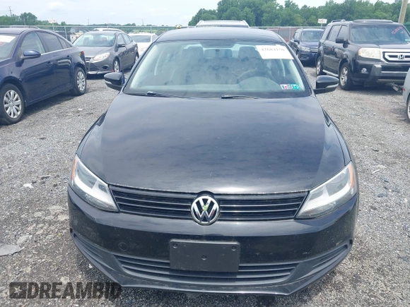 2014 Volkswagen Jetta SE with VIN 3VWD17AJ2EM428149, listed as a IAAI auction lot 42684150 with 206,924 mi miles and . Bid and sale history available at DreamBid. Image 6.