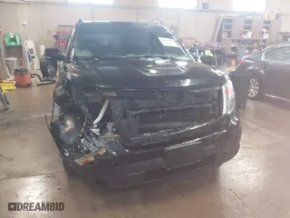 2013 Ford Explorer Limited with VIN 1FM5K8F84DGA84084, listed as a IAAI auction lot 41859534 with 220,437 mi miles. Bid and sale history available at carsss.com. Image 6.