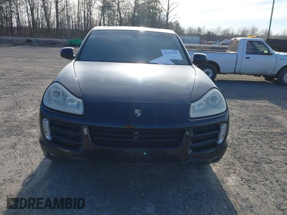 2010 Porsche Cayenne z VIN WP1AA2AP1ALA01214, wystawiony jako IAAI lot #41714362 z przebiegiem Nie podano mil oraz . Historia ofert i sprzedaży dostępna na DreamBid. Obrazek 11.