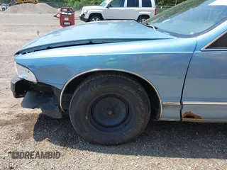 1993 Chevrolet Caprice с VIN 1G1BL53E6PW120910, выставлен на аукционе IAAI как лот 42480243 с пробегом 136 947 миль миль и . История ставок и продаж доступна на DreamBid. Изображение 14.