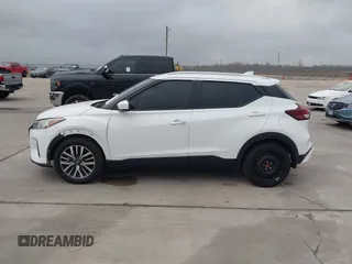 2023 Nissan Kicks SV with VIN 3N1CP5CV5PL487743, listed as a IAAI auction lot 41401511 with 24,670 mi miles. Bid and sale history available at carsss.com. Image 14.
