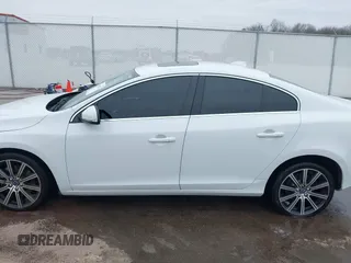 2015 Volvo S60 T6 Drive-E with VIN YV149MFK1F2366869, listed as a IAAI auction lot 41452923 with 98,005 mi miles. Bid and sale history available at carsss.com. Image 14.