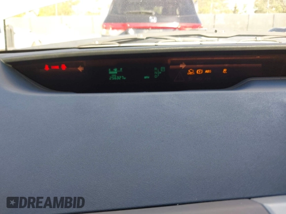 2005 Toyota Prius z VIN JTDKB20UX53080527, wystawiony jako IAAI lot #41831153 z przebiegiem 256 327 mil mil oraz . Historia ofert i sprzedaży dostępna na DreamBid. Obrazek 7.