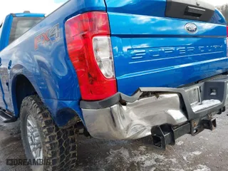 2020 Ford Super Duty F-250 SRW XL with VIN 1FT7W2B69LED46646, listed as a IAAI auction lot 41153465 with 30,703 mi miles. Bid and sale history available at carsss.com. Image 18.