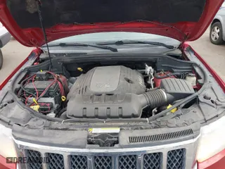 2011 Jeep Grand Cherokee Overland with VIN 1J4RR6GT6BC605300, listed as a IAAI auction lot 41504528 with 204,412 mi miles. Bid and sale history available at carsss.com. Image 10.