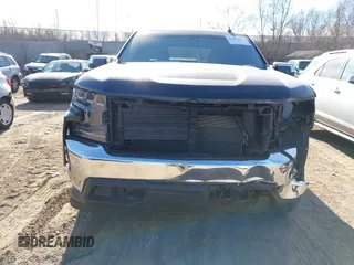 2019 Chevrolet Silverado 1500 LT with VIN 1GCUYDED8KZ365411, listed as a IAAI auction lot 41876231 with 70,205 mi miles. Bid and sale history available at carsss.com. Image 6.