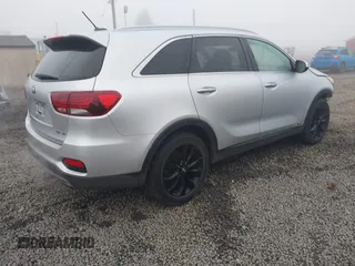 2020 Kia Sorento EX V6 with VIN 5XYPHDA50LG645531, listed as a IAAI auction lot 40678673 with 84,427 mi miles. Bid and sale history available at carsss.com. Image 4.
