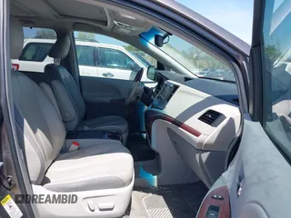 2012 Toyota Sienna XLE AAS with VIN 5TDYK3DCXCS251984, listed as a IAAI auction lot 42235046 with 126,404 mi miles and . Bid and sale history available at DreamBid. Image 5.