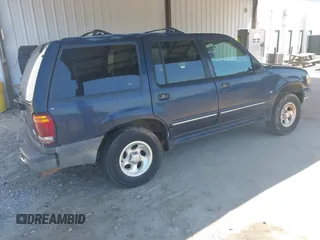 2000 Ford Explorer XLT with VIN 1FMZU63P4YUB12078, listed as a IAAI auction lot 42333783 with 344,100 mi miles and . Bid and sale history available at DreamBid. Image 4.