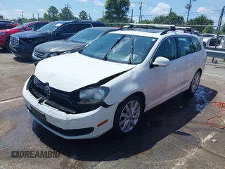 2014 Volkswagen Jetta TDI with VIN 3VWPL7AJ0EM611346, listed as a IAAI auction lot 42533049 with 131,929 mi miles and . Bid and sale history available at DreamBid. Image 19.