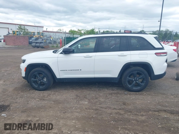 2023 Jeep Grand Cherokee Limited z VIN 1C4RJHBG8PC518881, wystawiony jako IAAI lot #42342233 z przebiegiem 58 773 mil mil oraz . Historia ofert i sprzedaży dostępna na DreamBid. Obrazek 14.