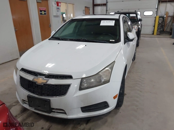 2011 Chevrolet Cruze LT w/2LT with VIN 1G1PG5S99B7202485, listed as a IAAI auction lot 41703824 with 165,842 mi miles. Bid and sale history available at carsss.com. Image 6.
