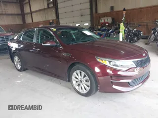 2017 Kia Optima LX с VIN 5XXGT4L34HG133681, выставлен на аукционе IAAI как лот 42737438 с пробегом 141 584 миль миль и . История ставок и продаж доступна на DreamBid. Изображение 1.