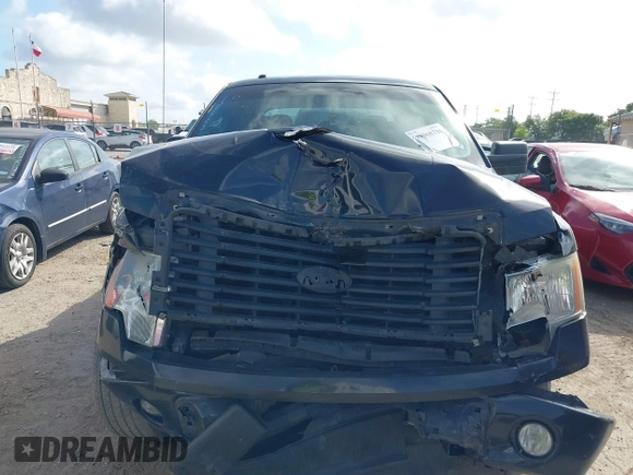 2014 Ford F-150 XL with VIN 1FTEW1CM2EFC12721, listed as a IAAI auction lot 39868316 with 272,351 mi miles. Bid and sale history available at carsss.com. Image 11.