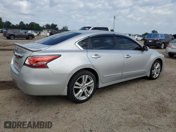 2015 Nissan Altima SL z VIN 1N4BL3APXFC143788, wystawiony jako Copart lot #55944555 z przebiegiem 220 351 mil mil oraz Szkoda całkowita • Salvage title. Historia ofert i sprzedaży dostępna na DreamBid. Obrazek 3.
