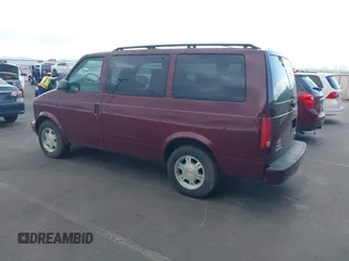 2003 GMC Safari with VIN 1GKDM19X43B515687, listed as a IAAI auction lot 42041785 with 104,950 mi miles and . Bid and sale history available at DreamBid. Image 3.