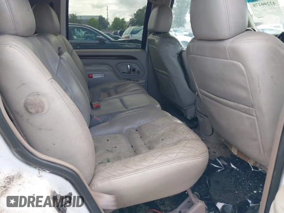 2000 Cadillac Escalade с VIN 1GYEK63R9YR180416, выставлен на аукционе IAAI как лот 42200278 с пробегом 145 848 миль миль и . История ставок и продаж доступна на DreamBid. Изображение 8.