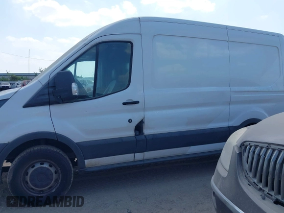 2018 Ford Transit with VIN 1FTYR1CM1JKA69797, listed as a IAAI auction lot 42282537 with 184,498 mi miles and . Bid and sale history available at DreamBid. Image 14.