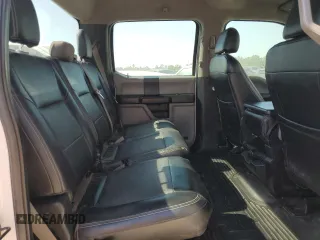 2019 Ford F-350 z VIN 1FT8W3AT3KEF01742, wystawiony jako Copart lot #71810954 z przebiegiem 92 873 mil mil oraz Szkoda całkowita • Salvage title. Historia ofert i sprzedaży dostępna na DreamBid. Obrazek 11.