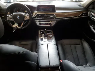 2017 BMW 7 Series 740i with VIN WBA7E2C36HG741125, listed as a Copart auction lot 55754185 with 90,305 mi miles and Clean Title. Bid and sale history available at DreamBid. Image 8.