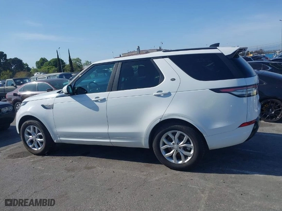 2017 Land Rover Discovery SE with VIN SALRGBBV7HA046897, listed as a IAAI auction lot 41988565 with 108,162 mi miles. Bid and sale history available at carsss.com. Image 14.