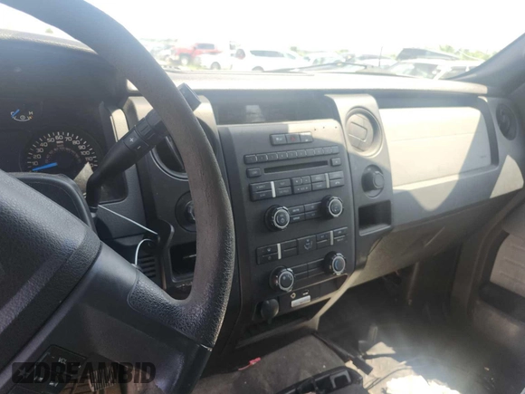 2014 Ford F-150 XL with VIN 1FTEX1EM0EFA60786, listed as a IAAI auction lot 42581419 with 236,847 mi miles and . Bid and sale history available at DreamBid. Image 13.