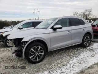 2021 Audi Q5 Premium Plus with VIN WA1BAAFY6M2105428, listed as a Copart auction lot 88976885 with 71,722 mi miles and Salvage Title. Bid and sale history available at carsss.com. Image 1.