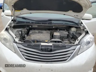 2012 Toyota Sienna XLE с VIN 5TDDK3DC8CS043732, выставлен на аукционе Copart как лот 58037885 с пробегом 234 881 миль миль и Списание • Salvage title. История ставок и продаж доступна на DreamBid. Изображение 12.