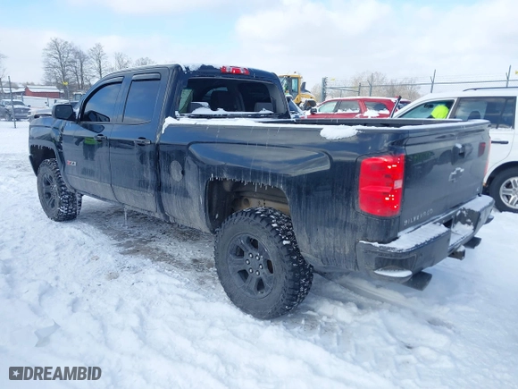2018 Chevrolet Silverado 1500 LT with VIN 2GCVKREC6J1110953, listed as a IAAI auction lot 41352258 with 106,617 mi miles. Bid and sale history available at carsss.com. Image 3.