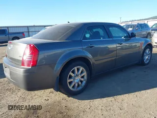 2008 Chrysler 300 LX with VIN 2C3KA43RX8H172037, listed as a IAAI auction lot 41429004 with 194,201 mi miles. Bid and sale history available at carsss.com. Image 4.