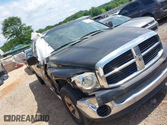 2008 Dodge 1500 SLT with VIN 1D7HA18268J121316, listed as a IAAI auction lot 42185372 with 203,451 mi miles and . Bid and sale history available at DreamBid. Image 1.