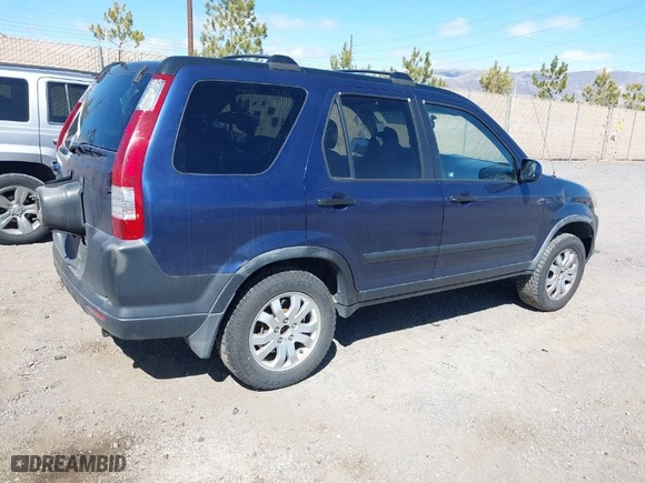 2005 Honda CR-V EX with VIN JHLRD78845C025460, listed as a IAAI auction lot 41836580 with 428,150 mi miles. Bid and sale history available at carsss.com. Image 4.