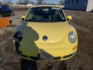 2006 Volkswagen New Beetle Coupe with VIN 3VWSW31C56M405775, listed as a Copart auction lot 45535355 with 96,596 mi miles and Salvage Title. Bid and sale history available at carsss.com. Image 5.