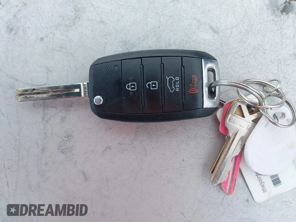 2016 Kia Sportage LX with VIN KNDPB3AC1G7880663, listed as a IAAI auction lot 41382751 with 146,098 mi miles. Bid and sale history available at carsss.com. Image 11.