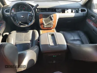 2007 Chevrolet Suburban LT with VIN 1GNFK16387J404445, listed as a Copart auction lot 73716864 with 182,417 mi miles and Salvage Title. Bid and sale history available at carsss.com. Image 8.